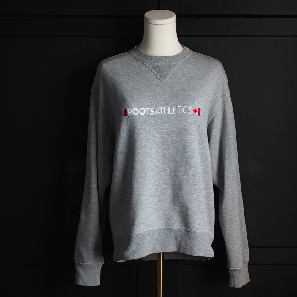 Roots | Vintage Oversized Grey Sweatshirt w Embroidered Canadian Logo